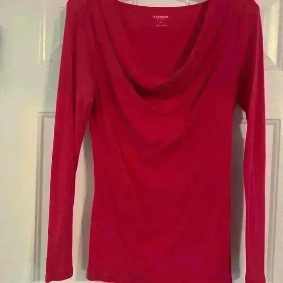 Express Hot Pink Top - Picture 1 of 2